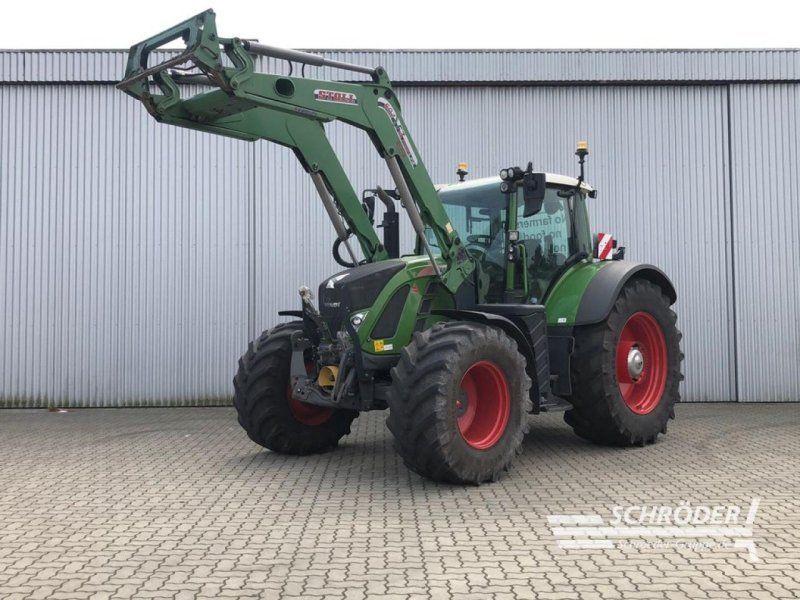 Fendt 718 VARIO S4 POWER PLUS