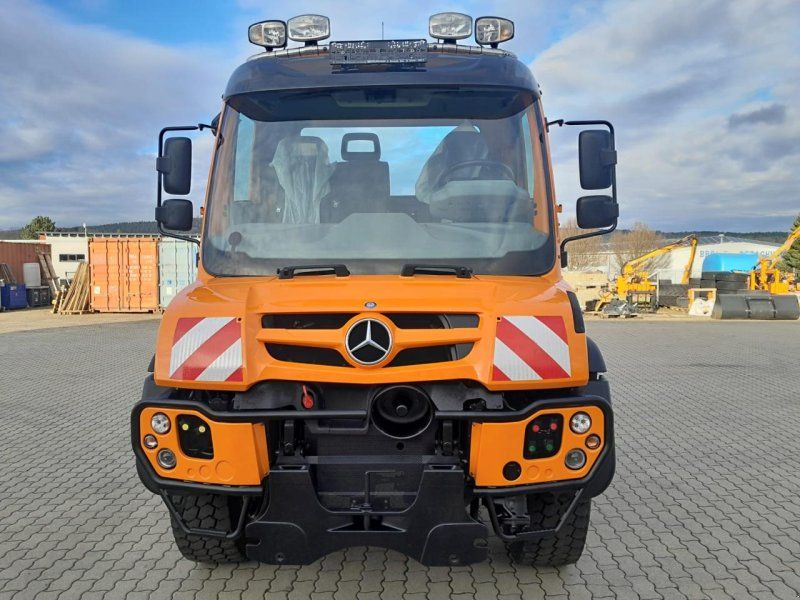 Mercedes-Benz Unimog U 430 mit Jotha Absetzer CombiCon 5018 U