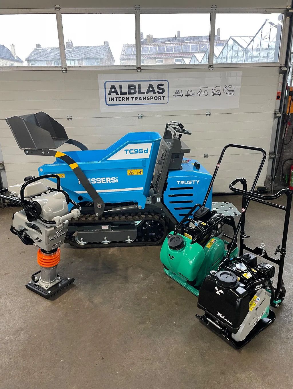 Messersi Nieuwe TC95D diesel rupsdumper met laadschep