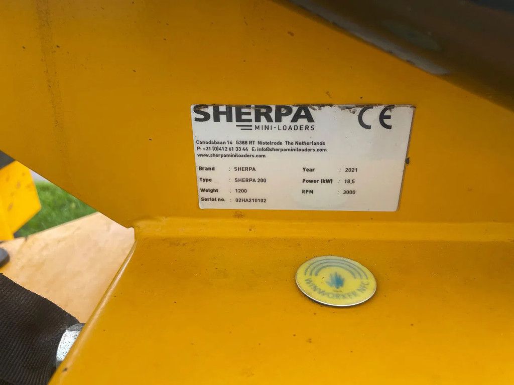 SHERPA 200 shovel kniklader