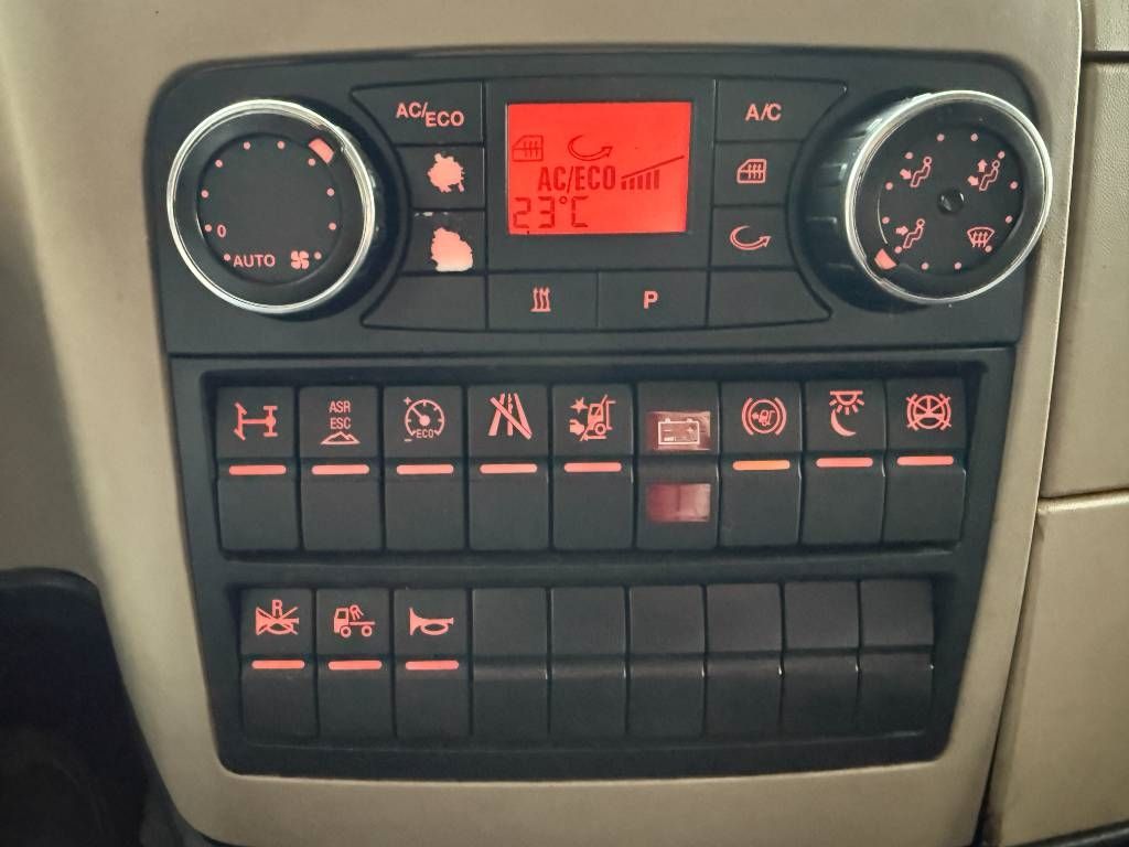 MAN TGX 18.460 XLX - Automatic Gearbox / Euro 6