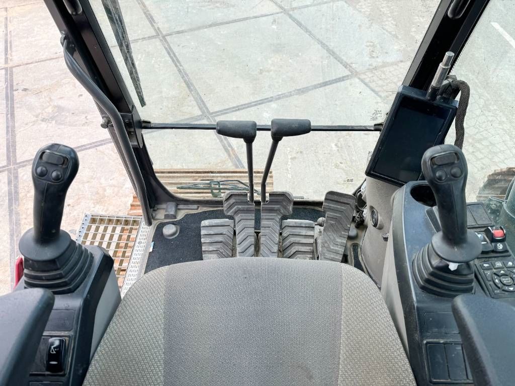 Volvo EC250EL - Dutch Machine / Quick Coupler