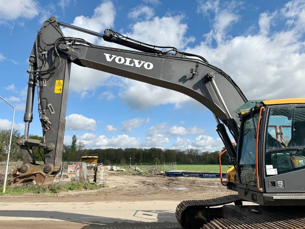 Volvo EC250EL - Dutch Machine / Quick Coupler