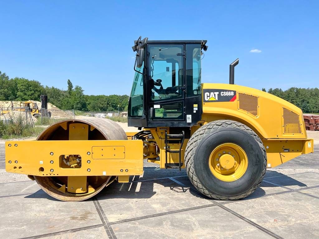 CAT CS66B - Excellent Condition / Low Hours / CE