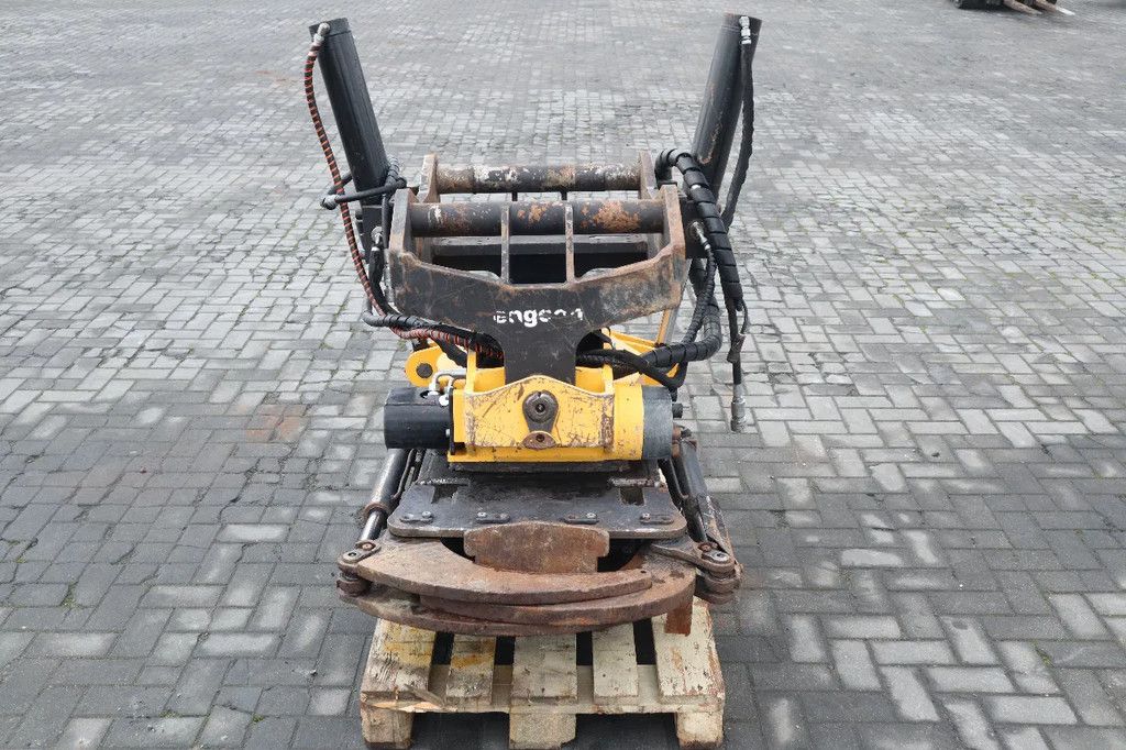 ENGCON S80 | KM80 | GRIPPER | AUX HYDR. | GOOD CONDITION