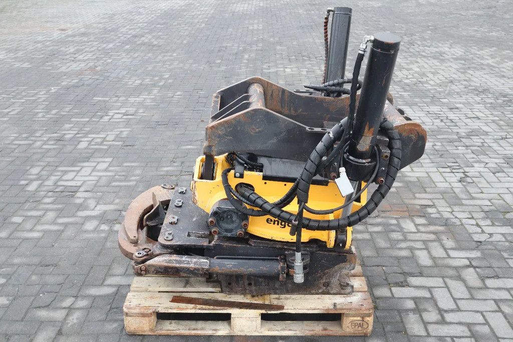 ENGCON S80 | KM80 | GRIPPER | AUX HYDR. | GOOD CONDITION
