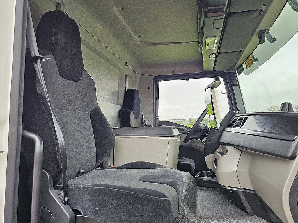 M.A.N. 12.220 TGL tk bitemp lift 14tkm