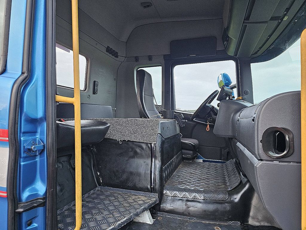 SCANIA P320 low entry 6x2*4 hiab