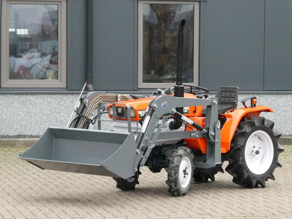 Kubota B1502 4wd / Voorlader / Zijschakeling