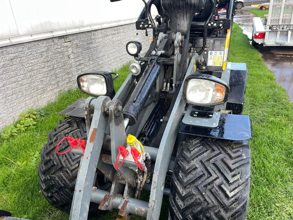 Giant G1500 Xtra shovel