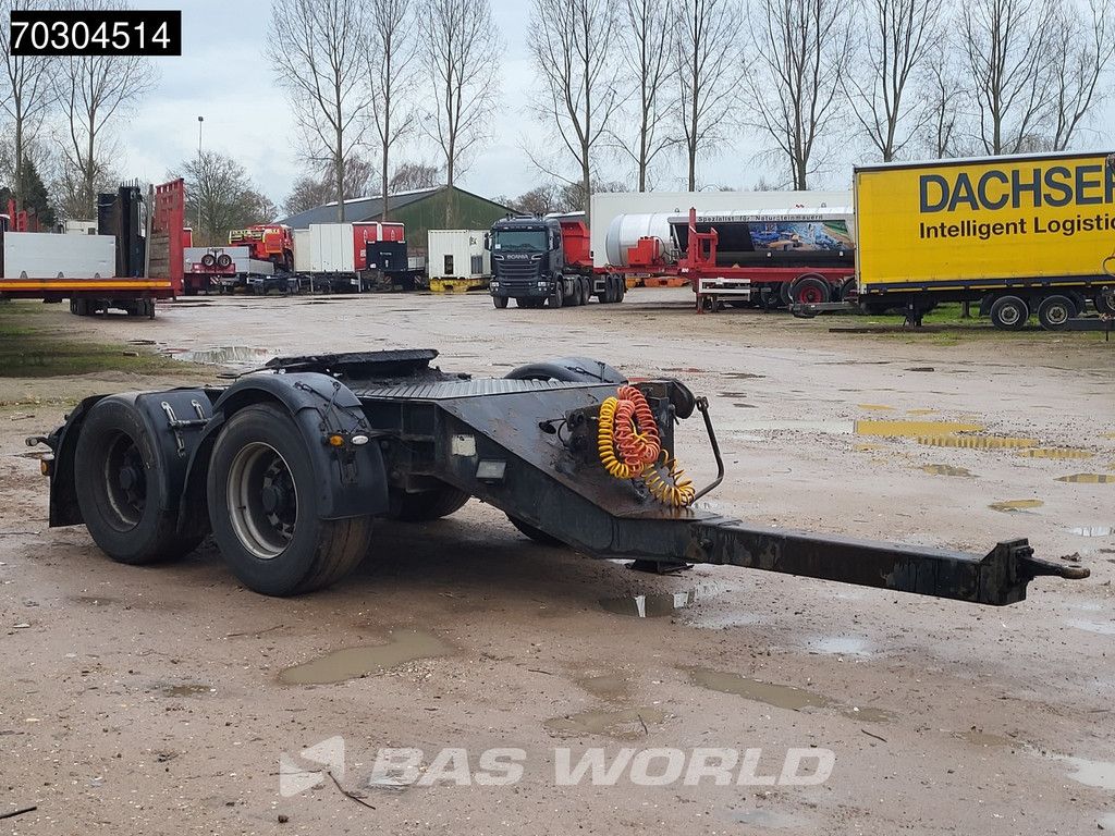 Renders Steering Axle