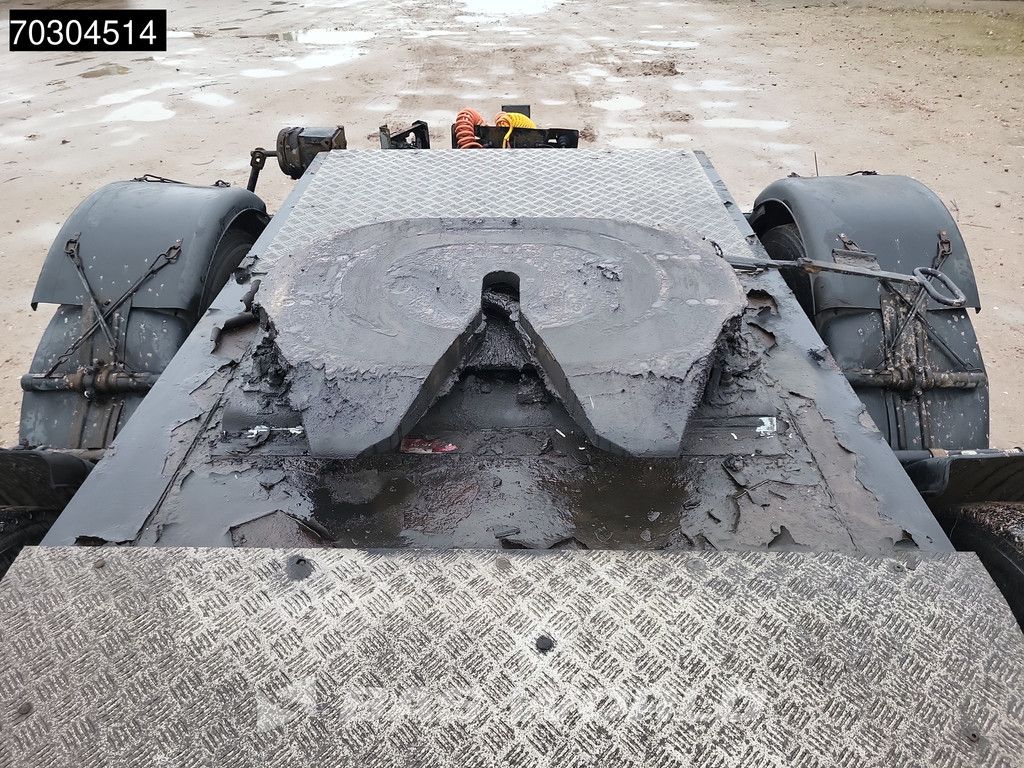 Renders Steering Axle