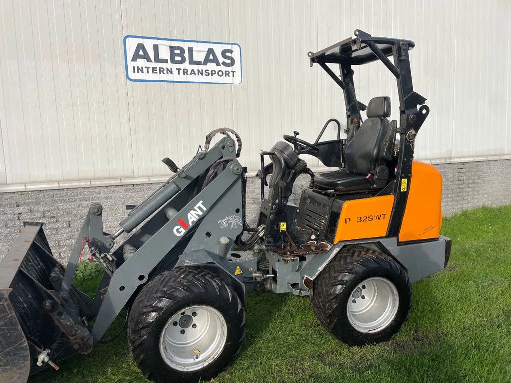 Giant 332SWT met hoge giek met kenteken