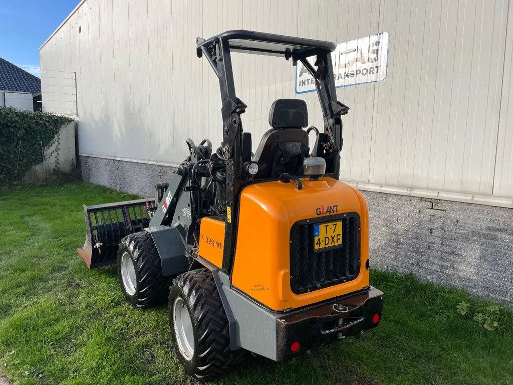 Giant 332SWT met hoge giek met kenteken