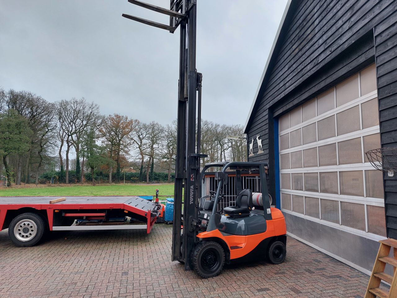 Toyota 7fgf25 triplex sideshift vorkspreider lpg