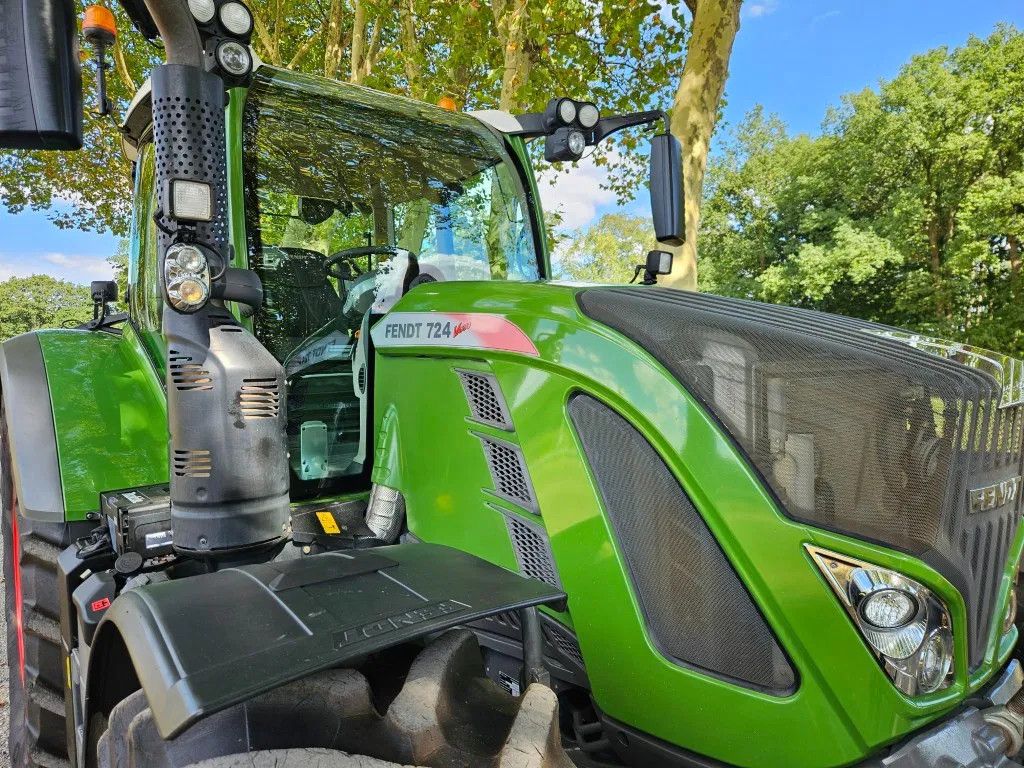 Fendt 724 S4 Profi Plus (718 720 722 )