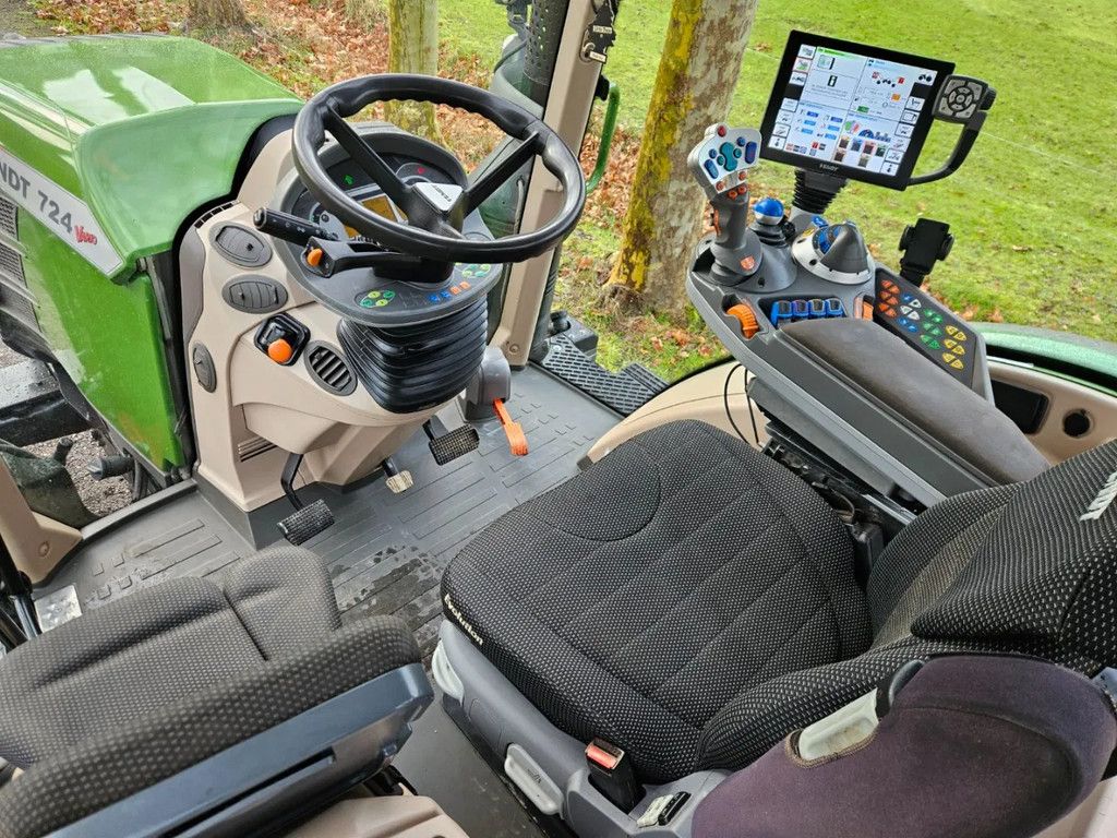 Fendt 724 S4 Profi Plus (718 720 722 )
