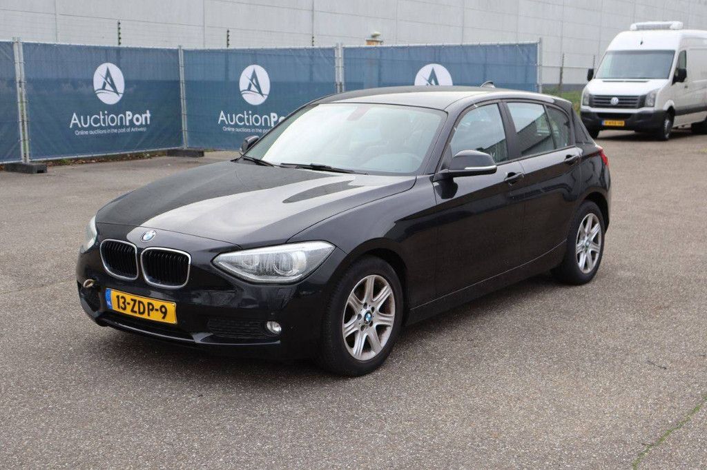Passenger car BMW 1ER REIHE Petrol 2012