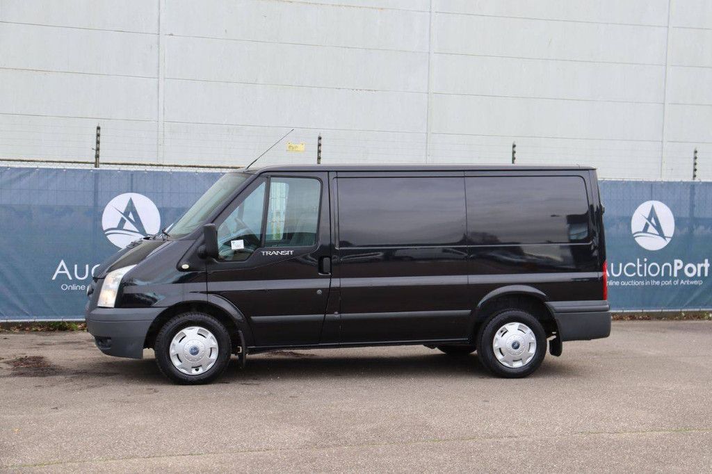 Bestelwagen Ford TRANSIT 260S VAN 85DPF LR 4.23 Diesel 2010
