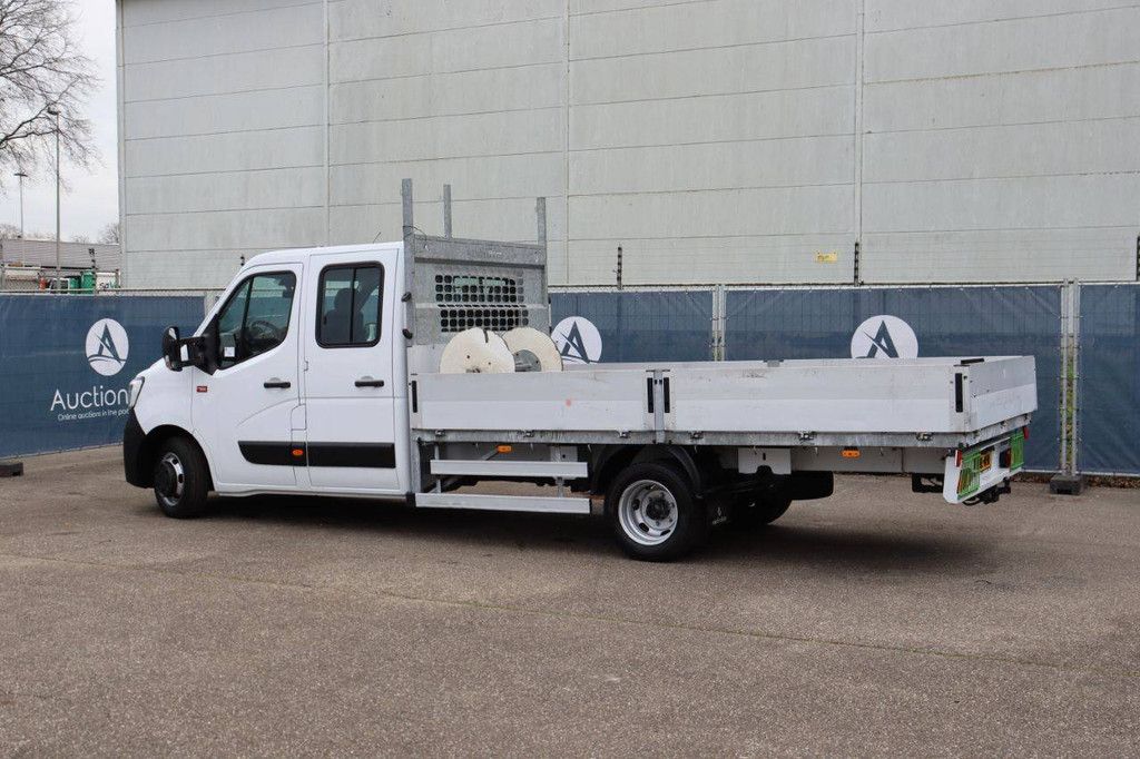 Pick-up with loading bed Renault Master Diesel 2020