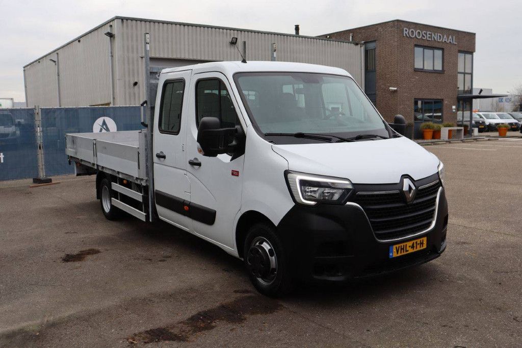 Pick-up with loading bed Renault Master Diesel 2020