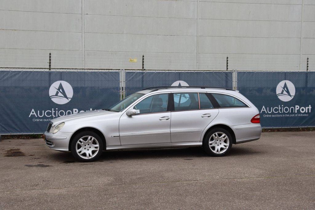 Mercedes-Benz E 500 4-MATIC Petrol Station Wagon 2004