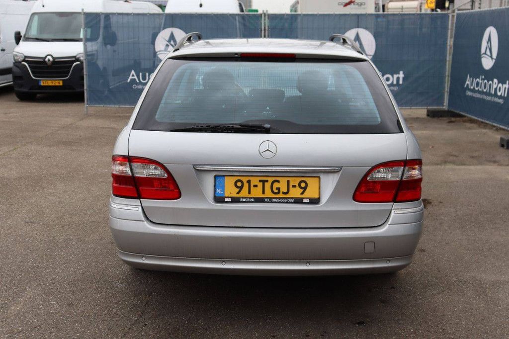 Mercedes-Benz E 500 4-MATIC Petrol Station Wagon 2004