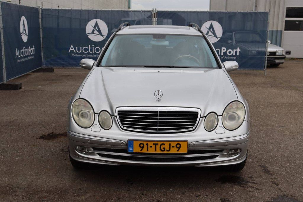 Mercedes-Benz E 500 4-MATIC Petrol Station Wagon 2004