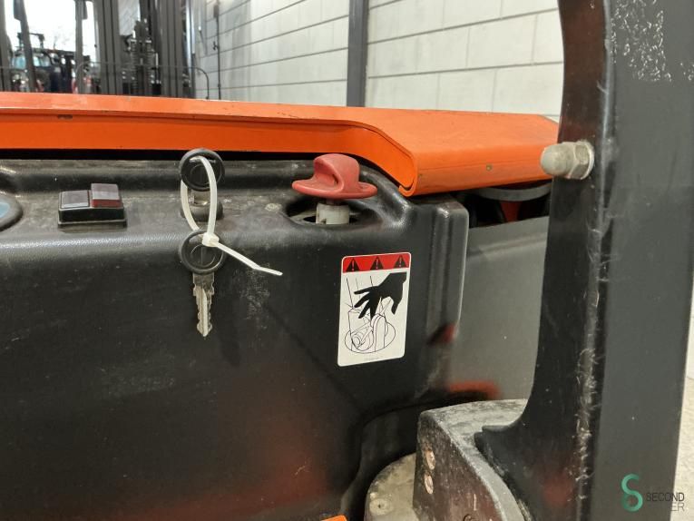 Pallet trucks Electric Doosan LEDH18 2009