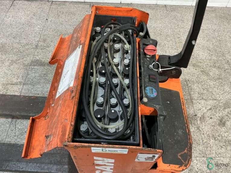 Pallet trucks Electric Doosan LEDH18 2009