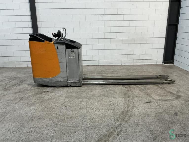 Pallet trucks Electric Still EXU-S24 2018