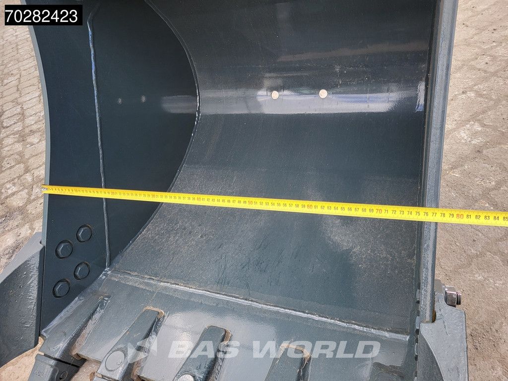 Hyundai HX80 N A/C - NEW UNUSED