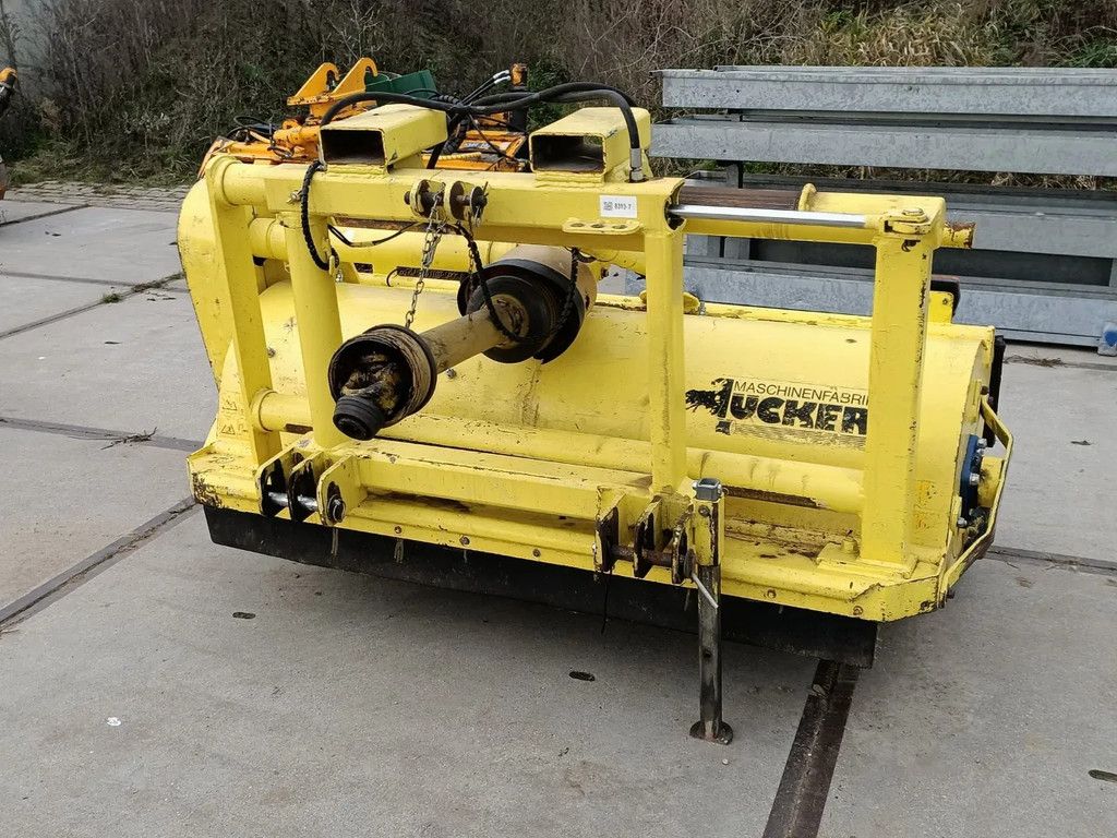 Dücker UMX 18 HVX
