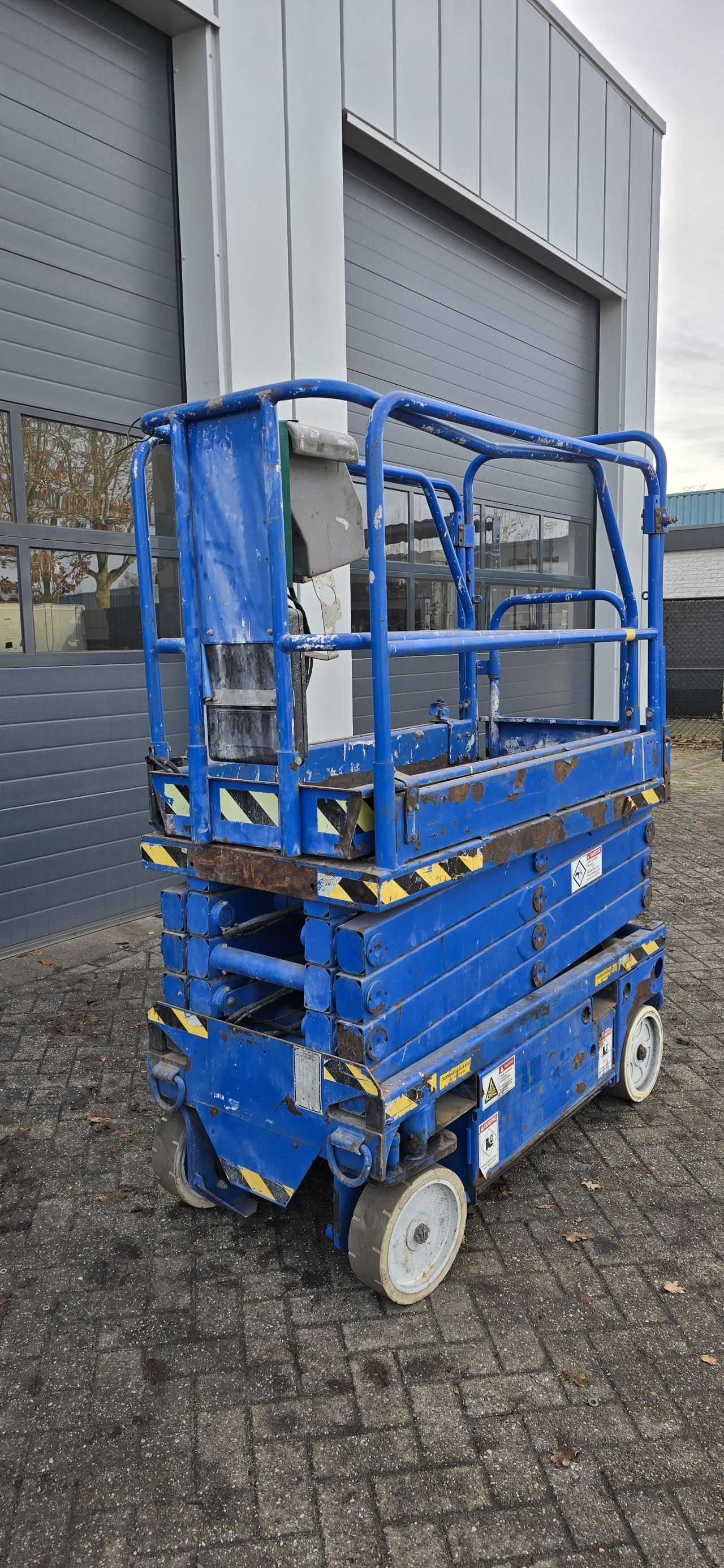 Schaarhoogwerker Upright 8 meter