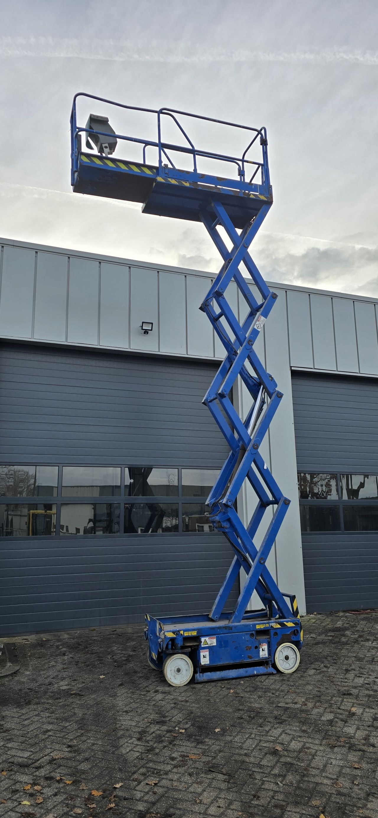 Schaarhoogwerker Upright 8 meter