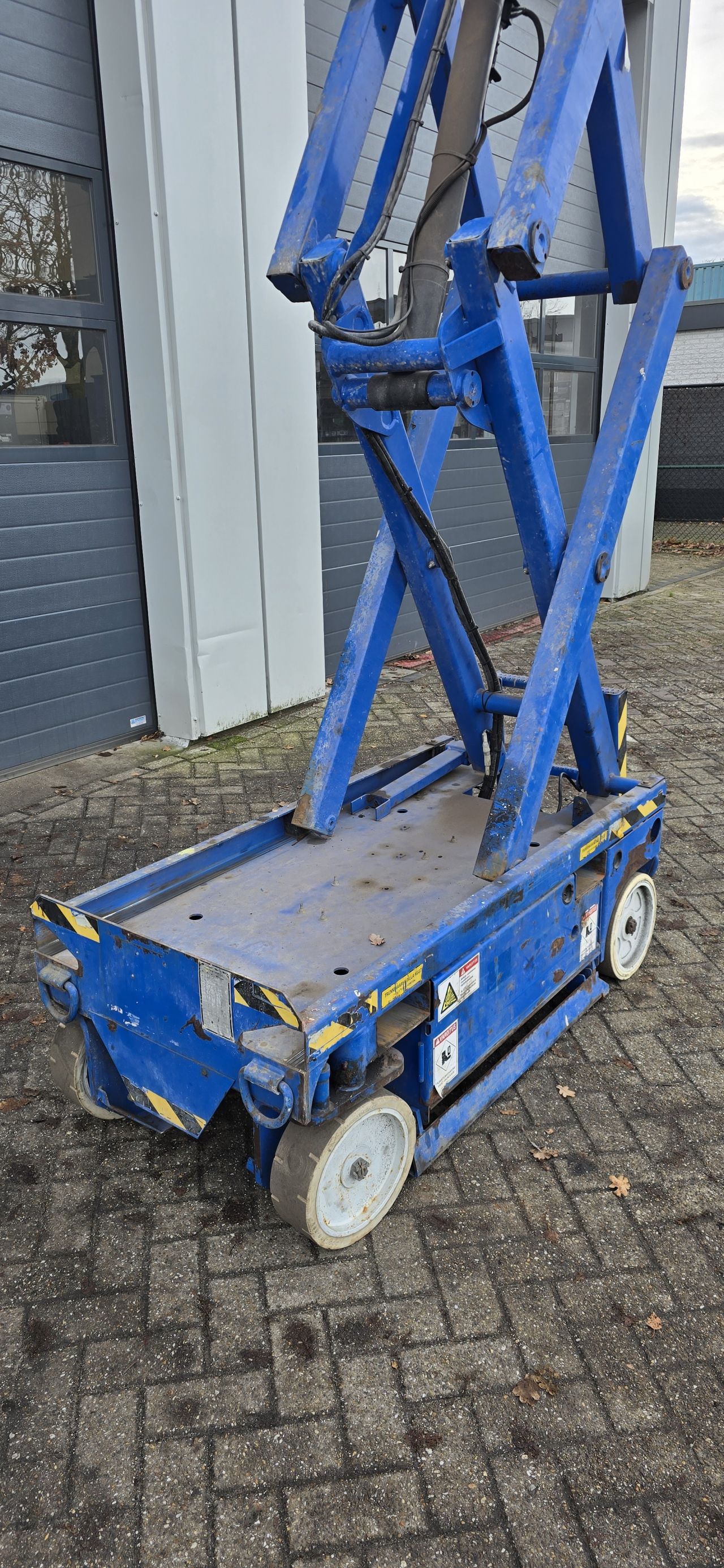 Schaarhoogwerker Upright 8 meter