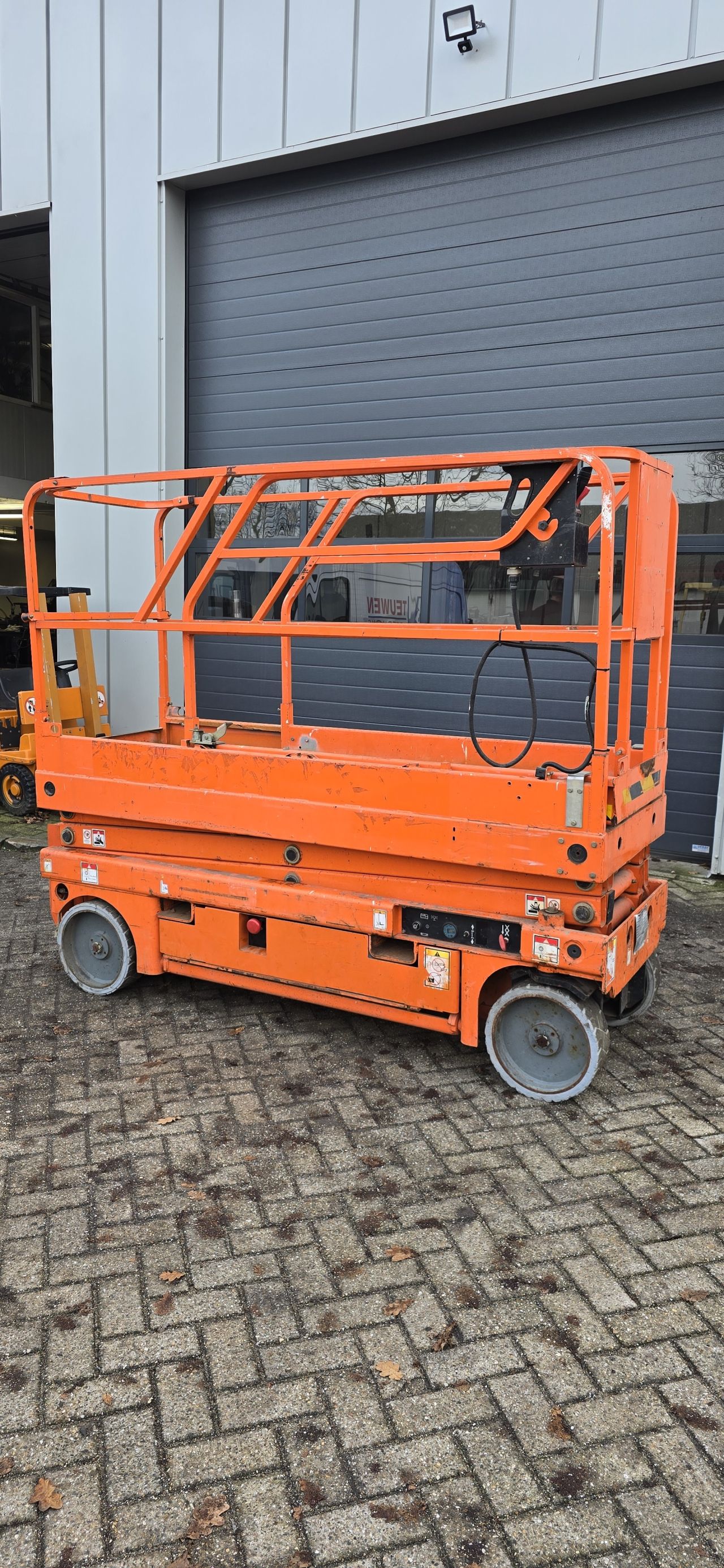 Haulotte Compact 8 schaarhoogwerker 8 meter