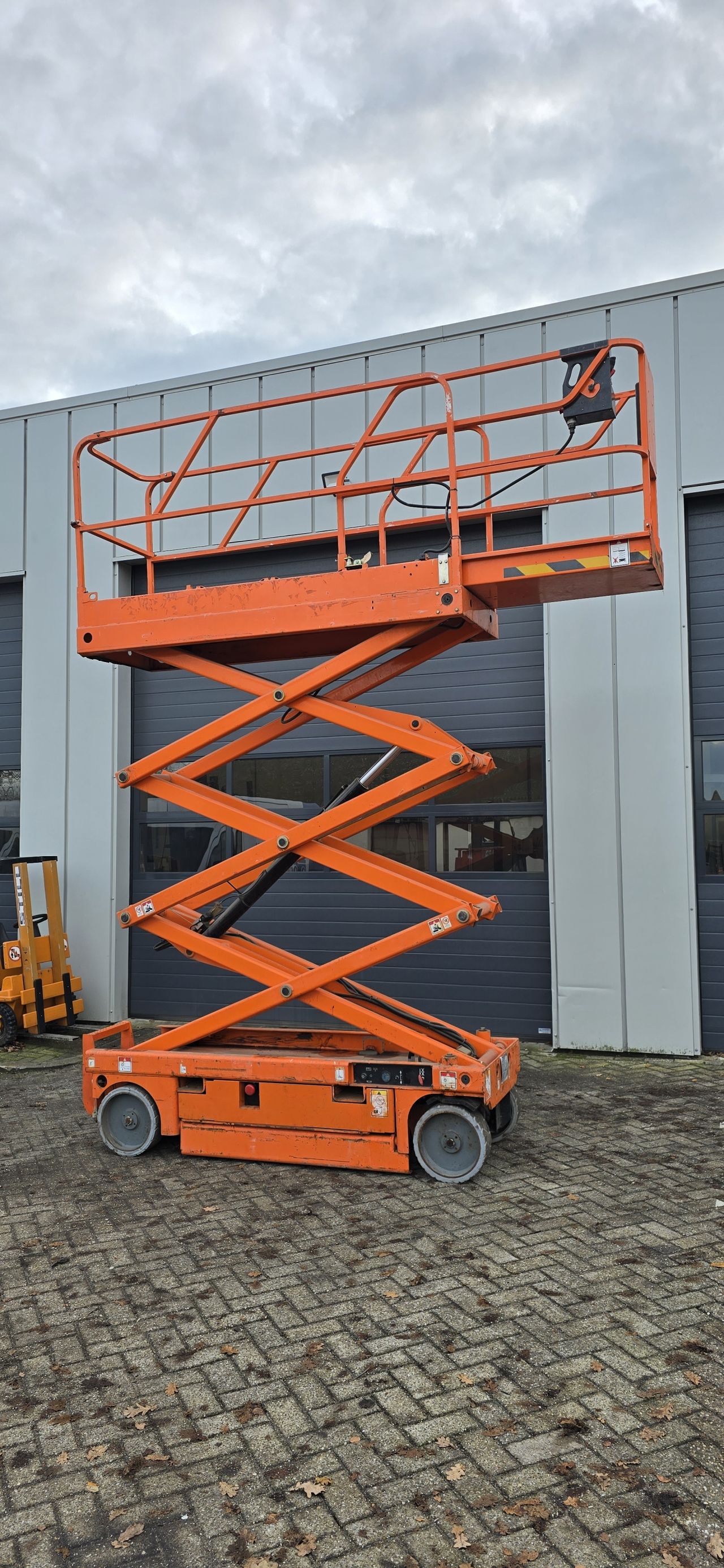 Haulotte Compact 8 schaarhoogwerker 8 meter