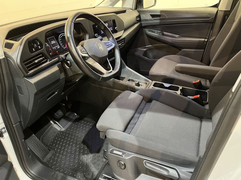Volkswagen Caddy Cargo 1.5 TSI Automaat BENZINE / Euro 6 / Airco / Cruise Control / CarPlay / Camera / Trekhaak / 9.100 KM !!