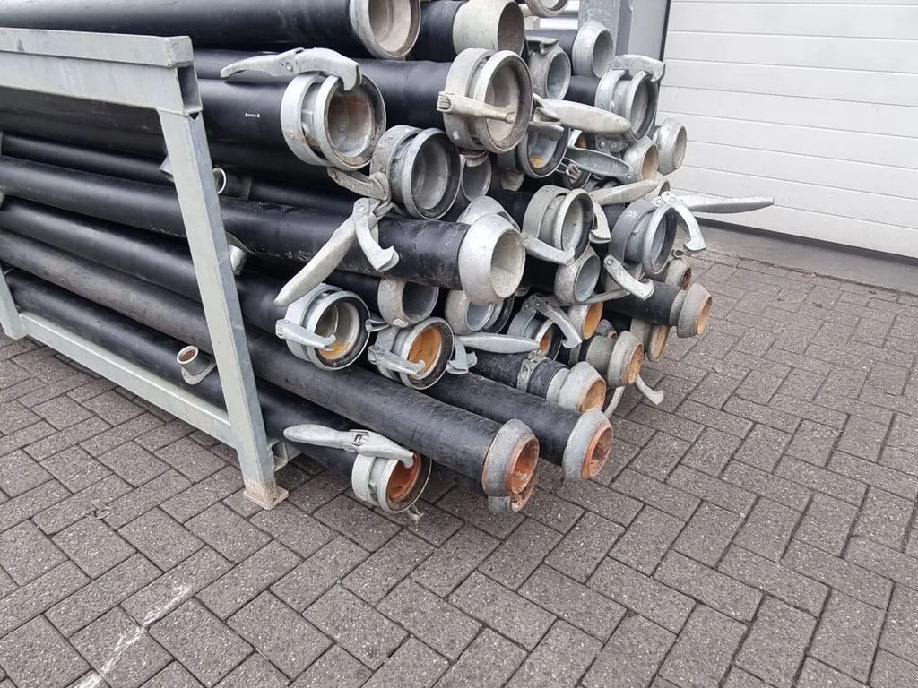 Leidingrek HDPE Bovenleidingen met 5 st aftakkingen 60mm snelkoppel 110 x 5.3 , lengte 6
