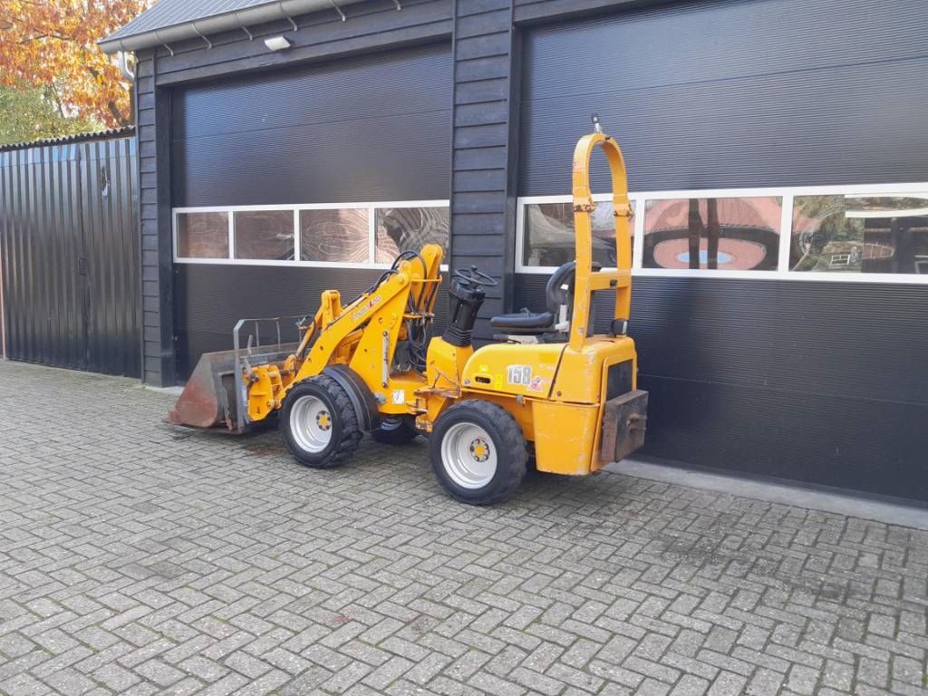 Mustang KL 158 minishovel zelfde als Weidemann 1140