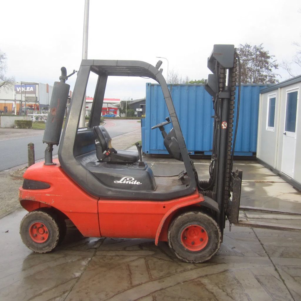 Linde Heftruck, H30, diesel, duplomast, side shift.