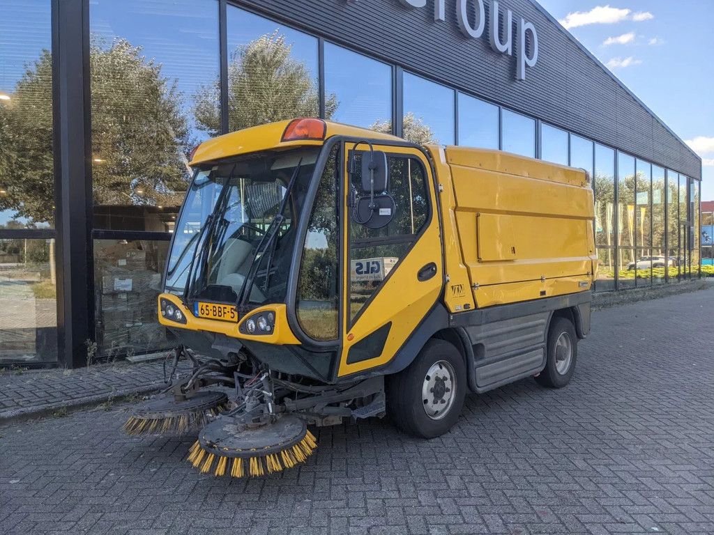 JOHNSTON SWEEPERS CX 400