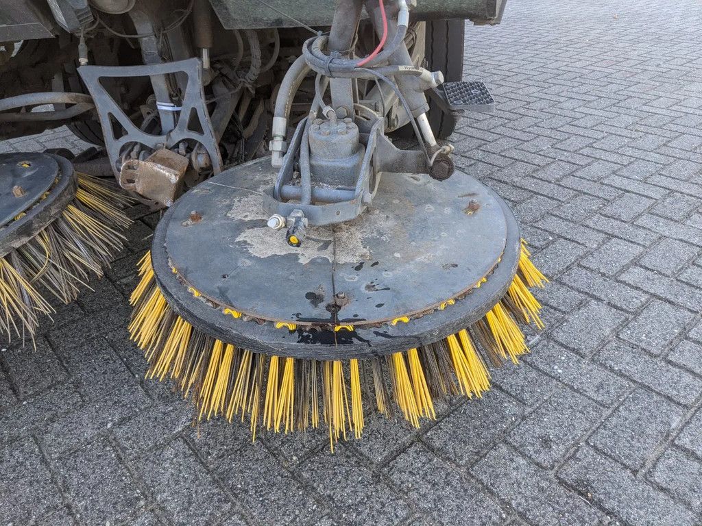 JOHNSTON SWEEPERS CX 400