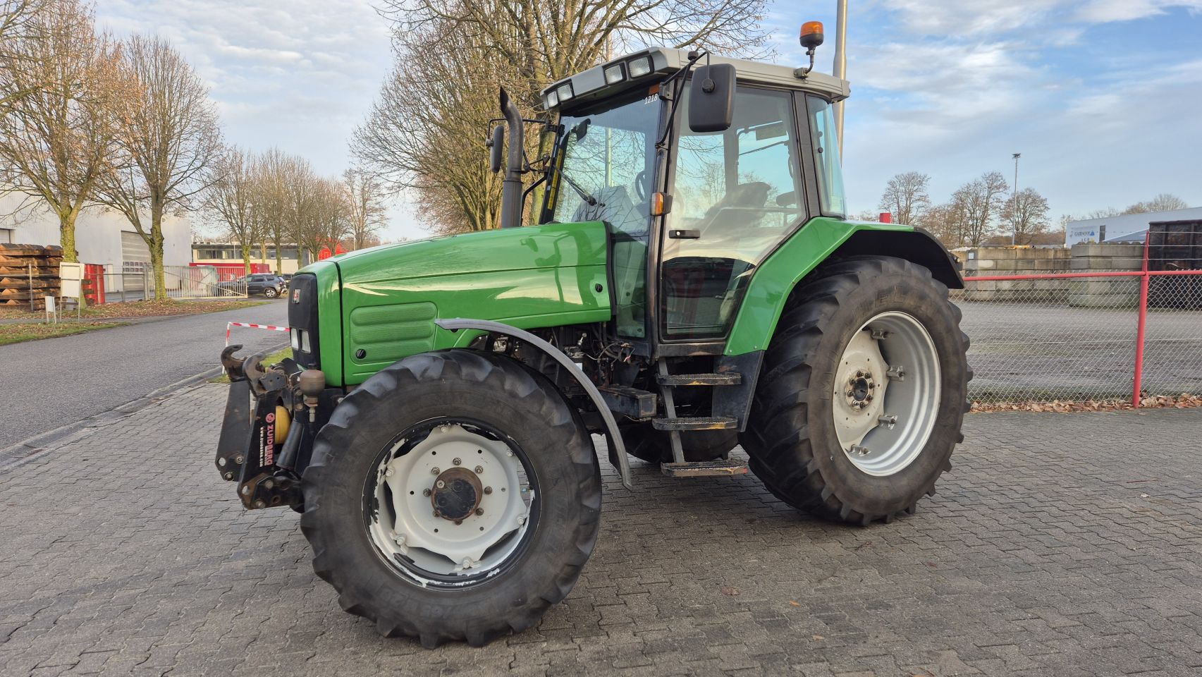 Massey Ferguson 6270 Dynashift met Kruip, Fronthef PTO