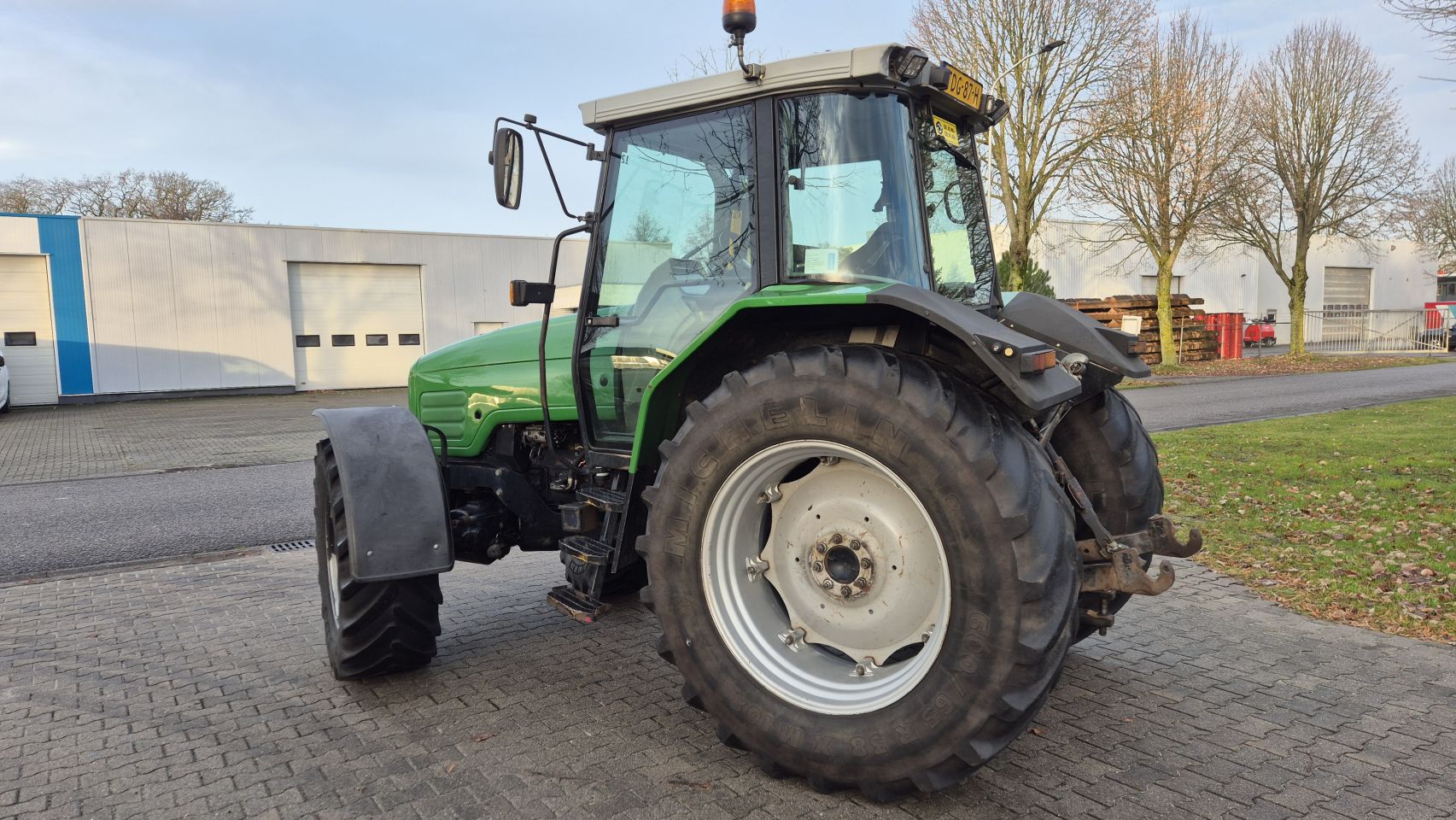 Massey Ferguson 6270 Dynashift met Kruip, Fronthef PTO