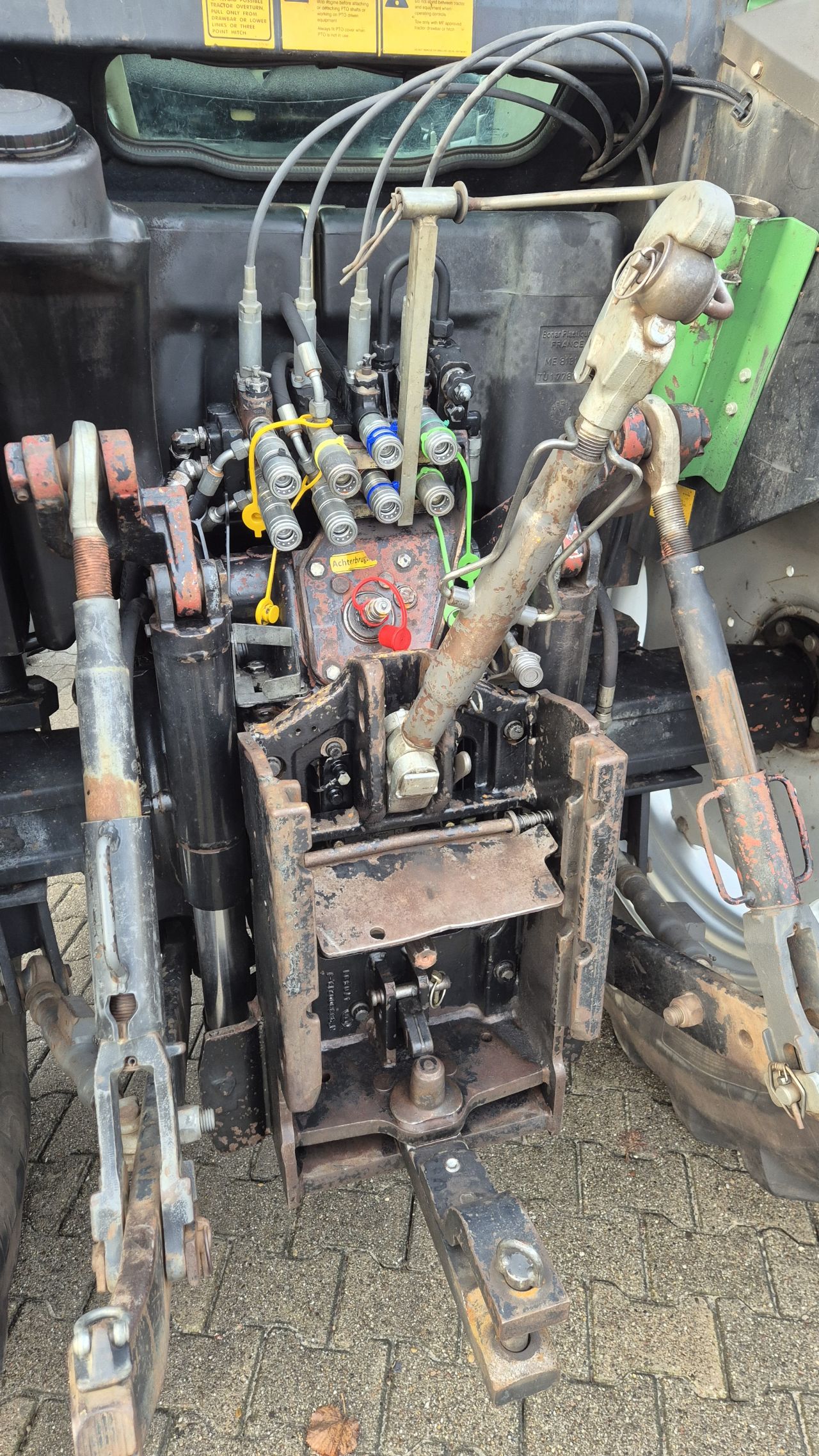 Massey Ferguson 6270 Dynashift met Kruip, Fronthef PTO