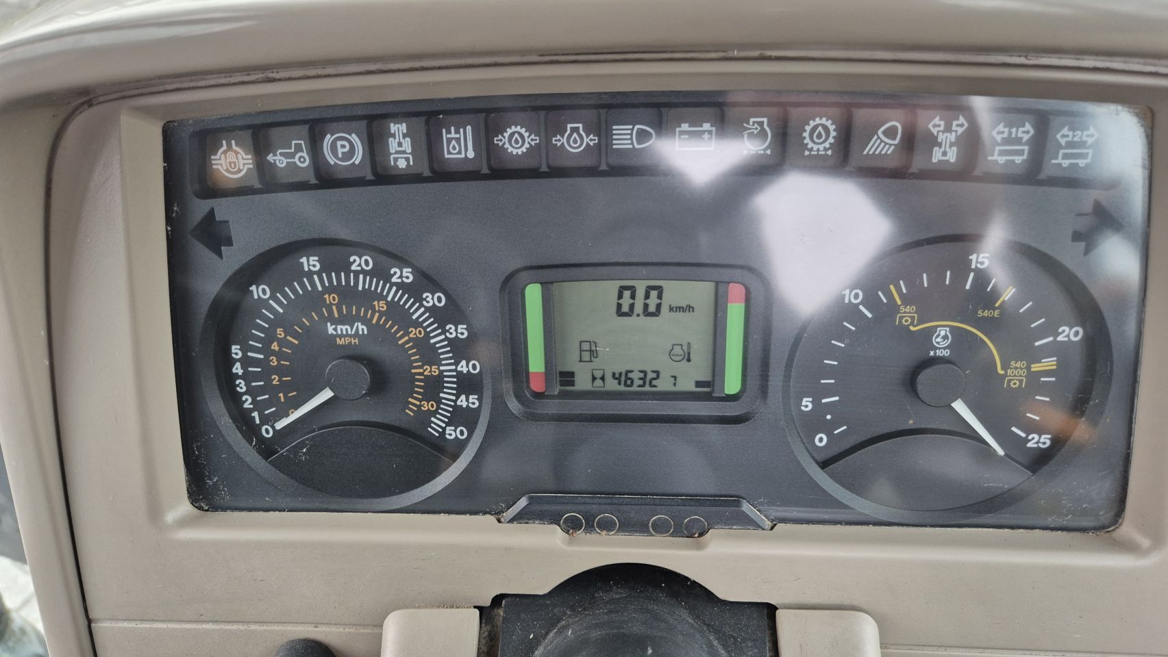 JOHN DEERE 6320 SE PQ met Airco