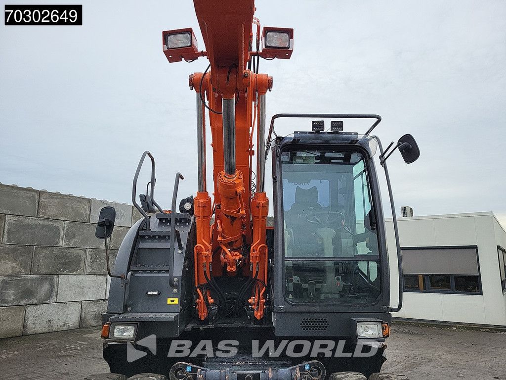 Hitachi ZX140W -3