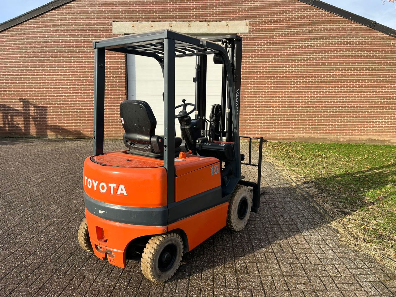 Toyota FBMF16 Elektrische Heftruck | 2001 | 1.6T | 2.4M